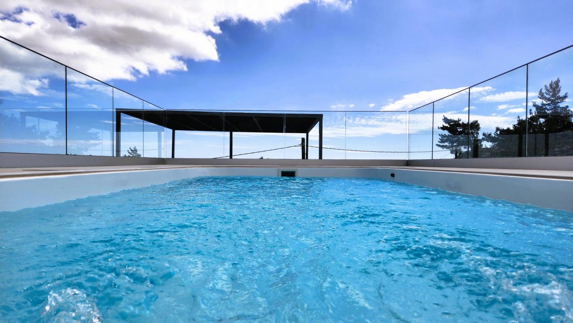 Villa M - Villa With Private Pool And Yard Anatolí Kültér fotó