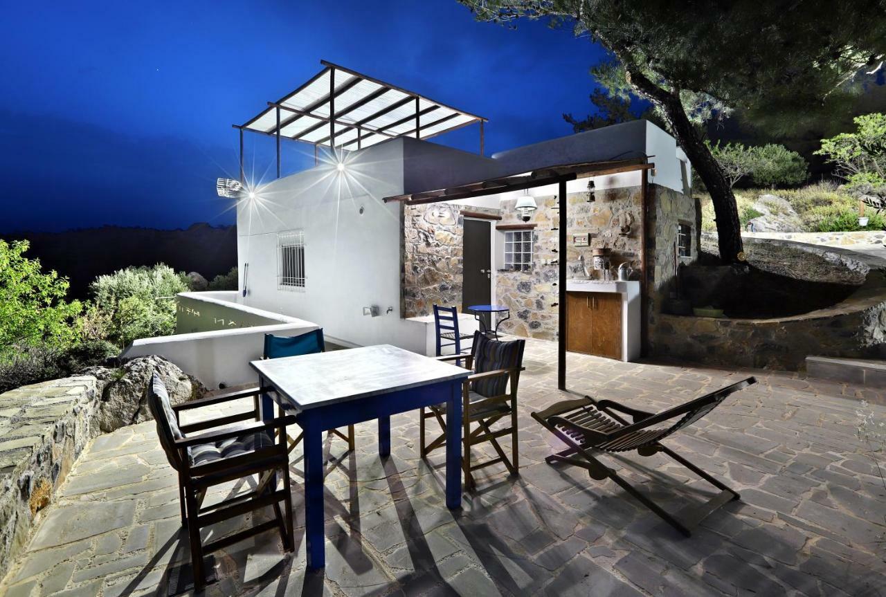 Villa M - Villa With Private Pool And Yard Anatolí Kültér fotó