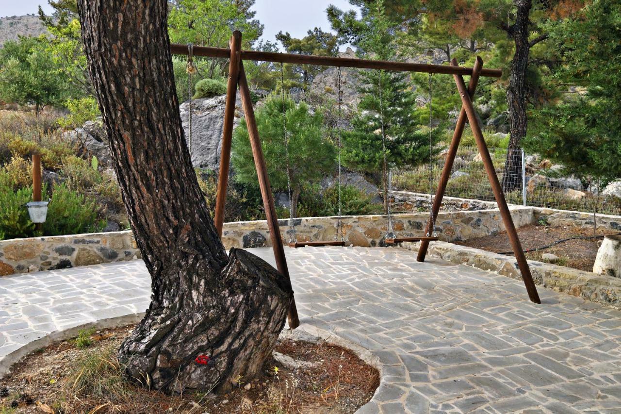 Villa M - Villa With Private Pool And Yard Anatolí Kültér fotó